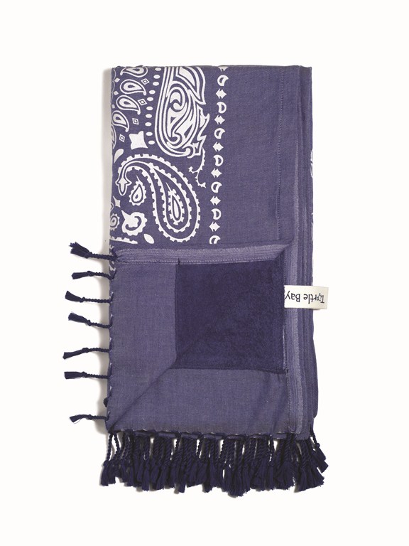 Paisley Outremer PAck-Shot (Copier)