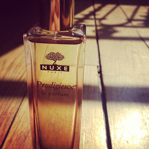 parfum-huile-prodigieuse-nuxe