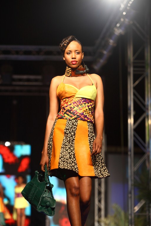 8-AwaMeite-023 (Copier)