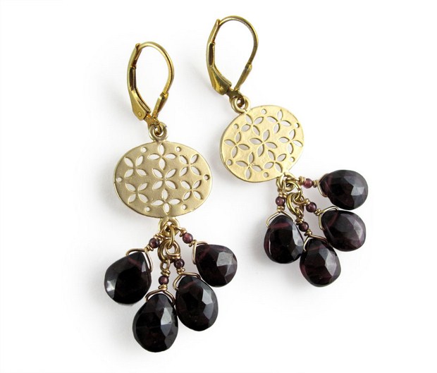 web_indigena-jewelry-garnet-earrings (Copier)