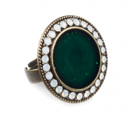 Bague Bague Byzance email vert profond et strass. 34.00 Miss Sugar Cane, sur misssugarcane.com 34.00€