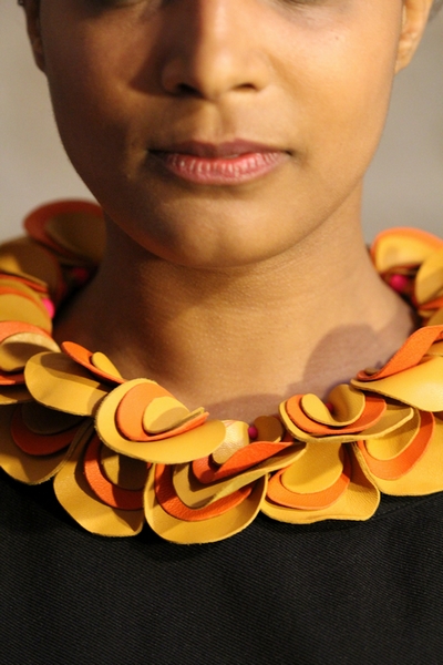 LCDN - Parure Fleur - Jaune small