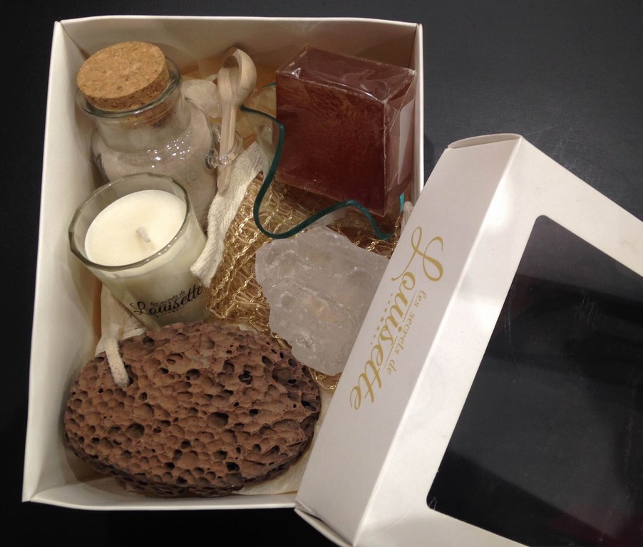 coffret boite marron ouvert (Copier)