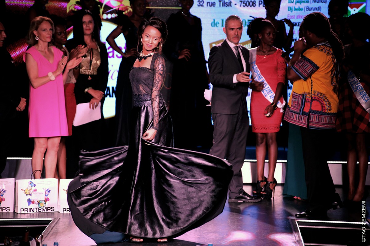 miss-ea-candidate-ib0a0775-web-copier