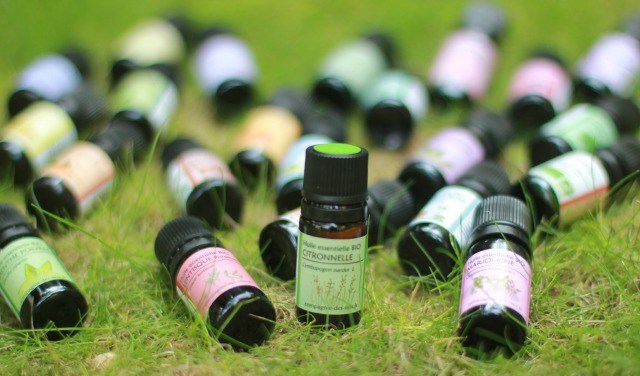 Quelles-huiles-essentielles-utiliser-pour-lutter-contre-les-insomnies