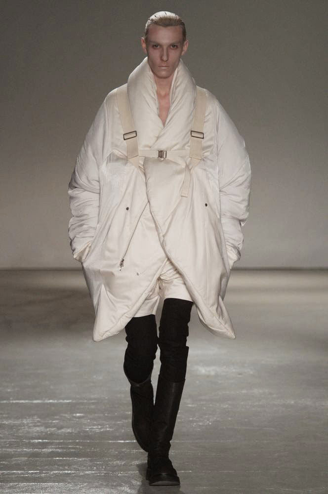 Julius-Paris-Fashion-Week-Fall-Winter-2015-1