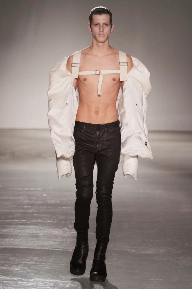 Julius-Paris-Fashion-Week-Fall-Winter-2015-4