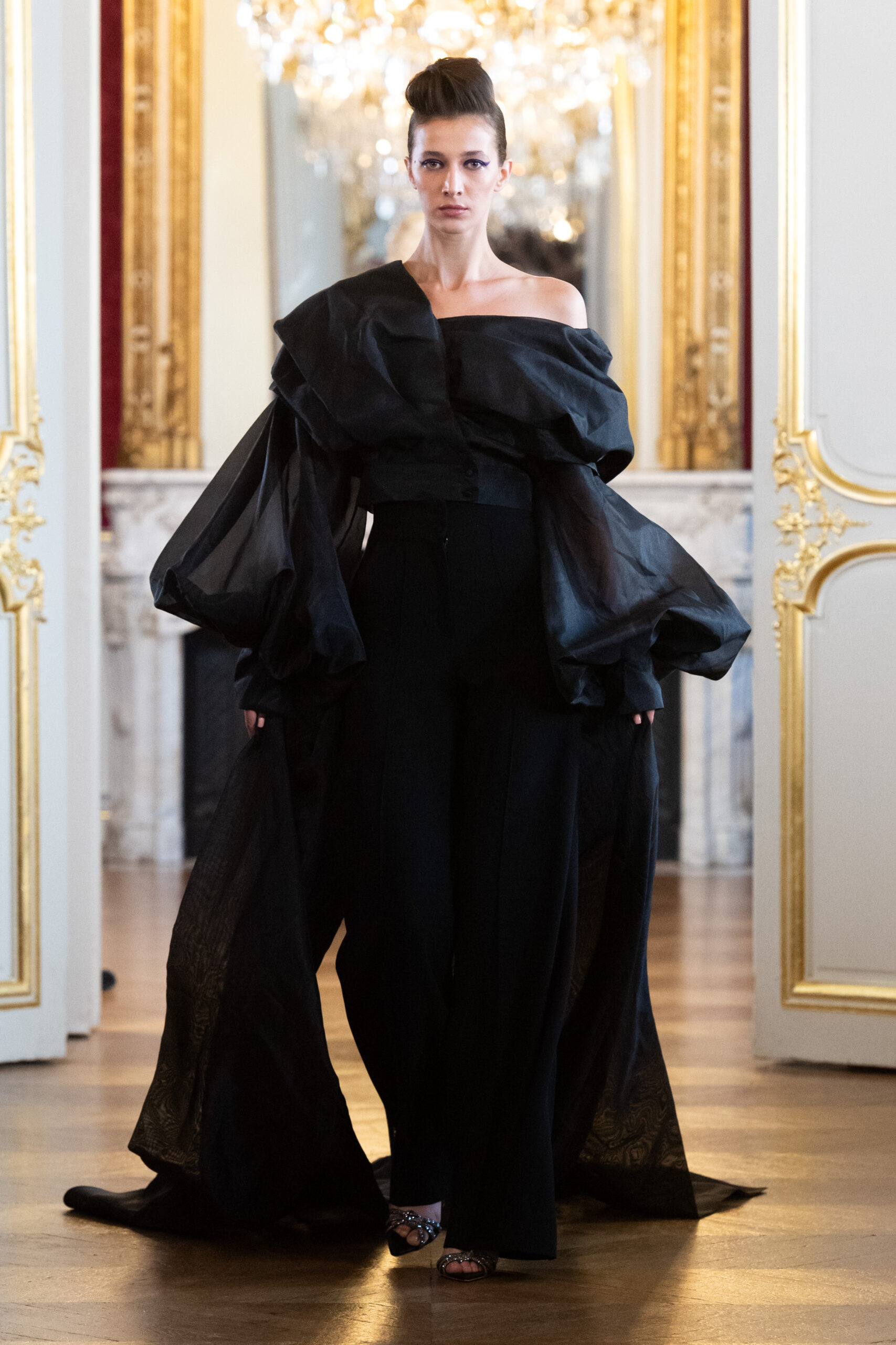 FOVARI-photos-collection-automne-hiver-fall-winter-2022-2023-PFW-00062-scaled